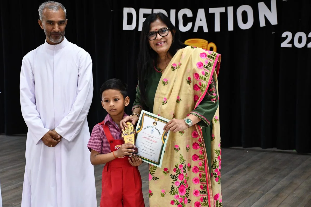 Annual Prize Distribution - Photo 8